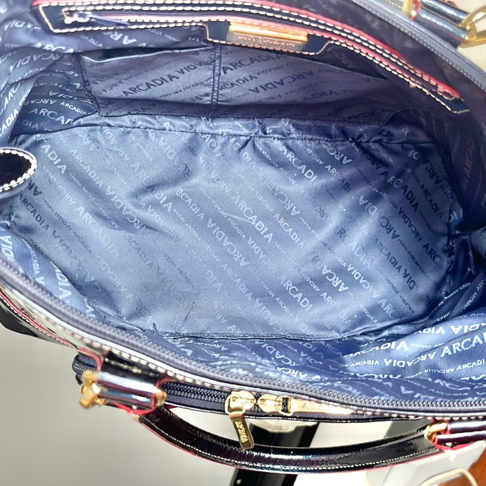 Arcadia Blue patent Satchel - Picture 10 of 13